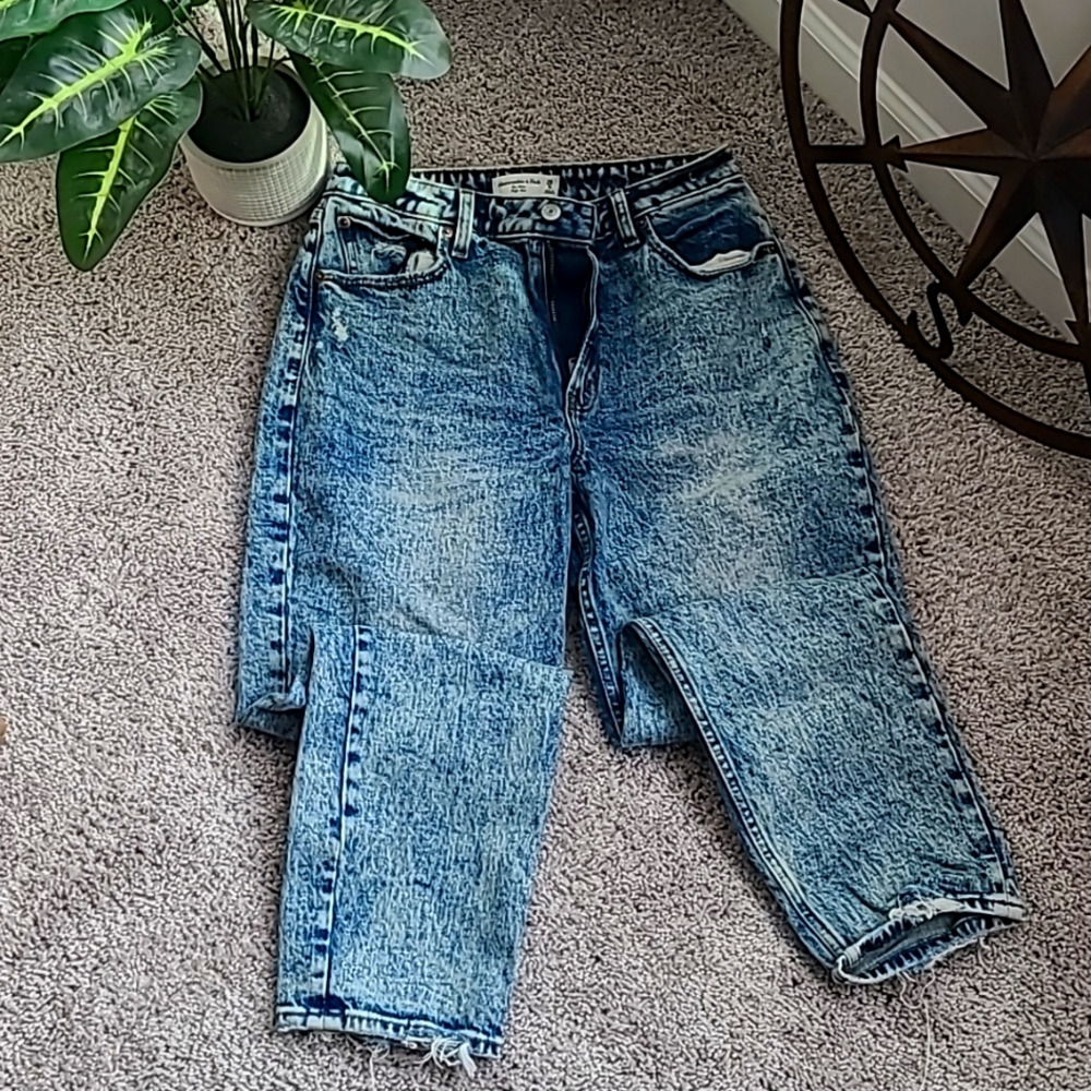 Abercrombie mom high rise jeans
